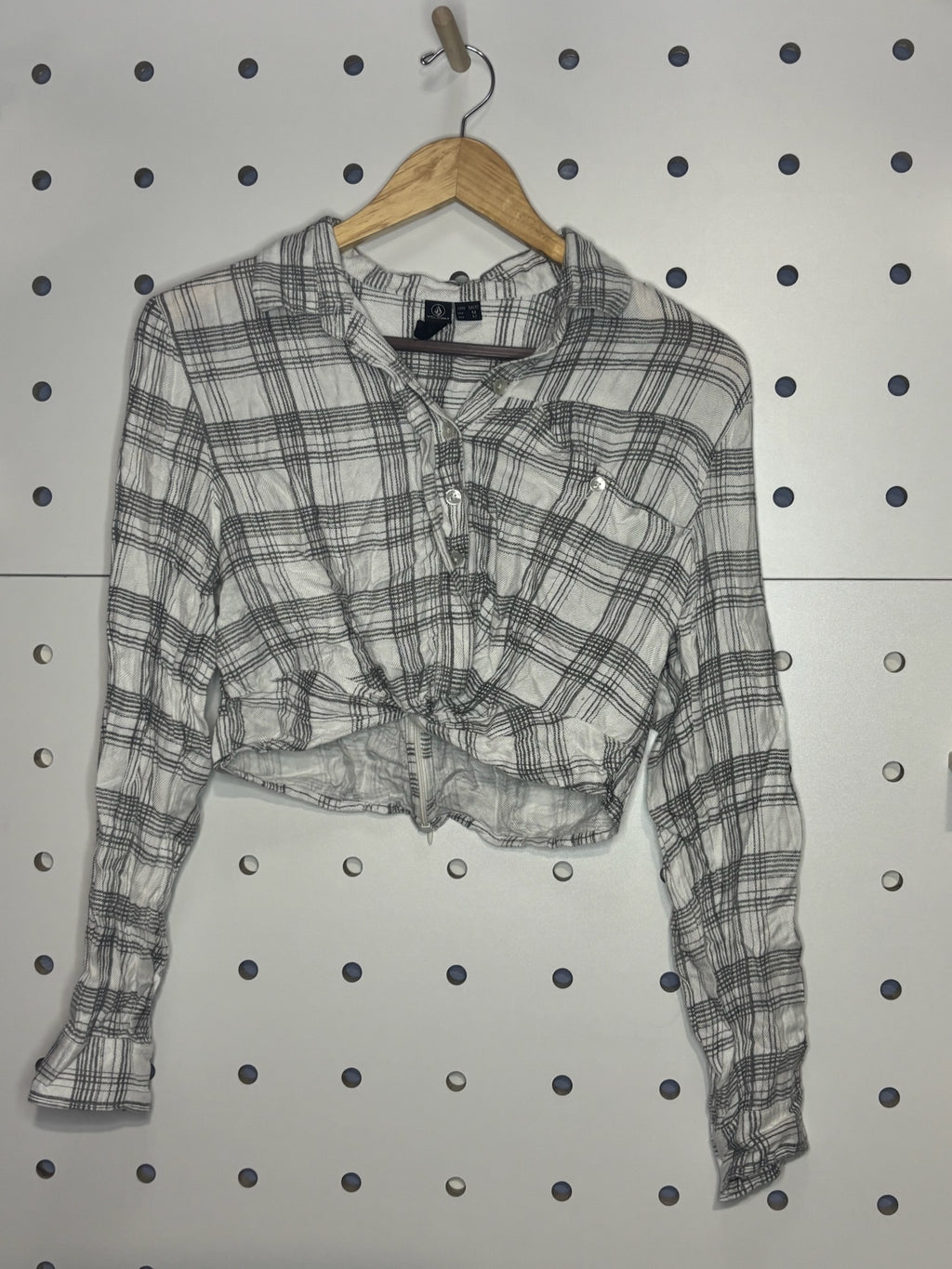 Volcom -  Cropped Plaid Button-Up