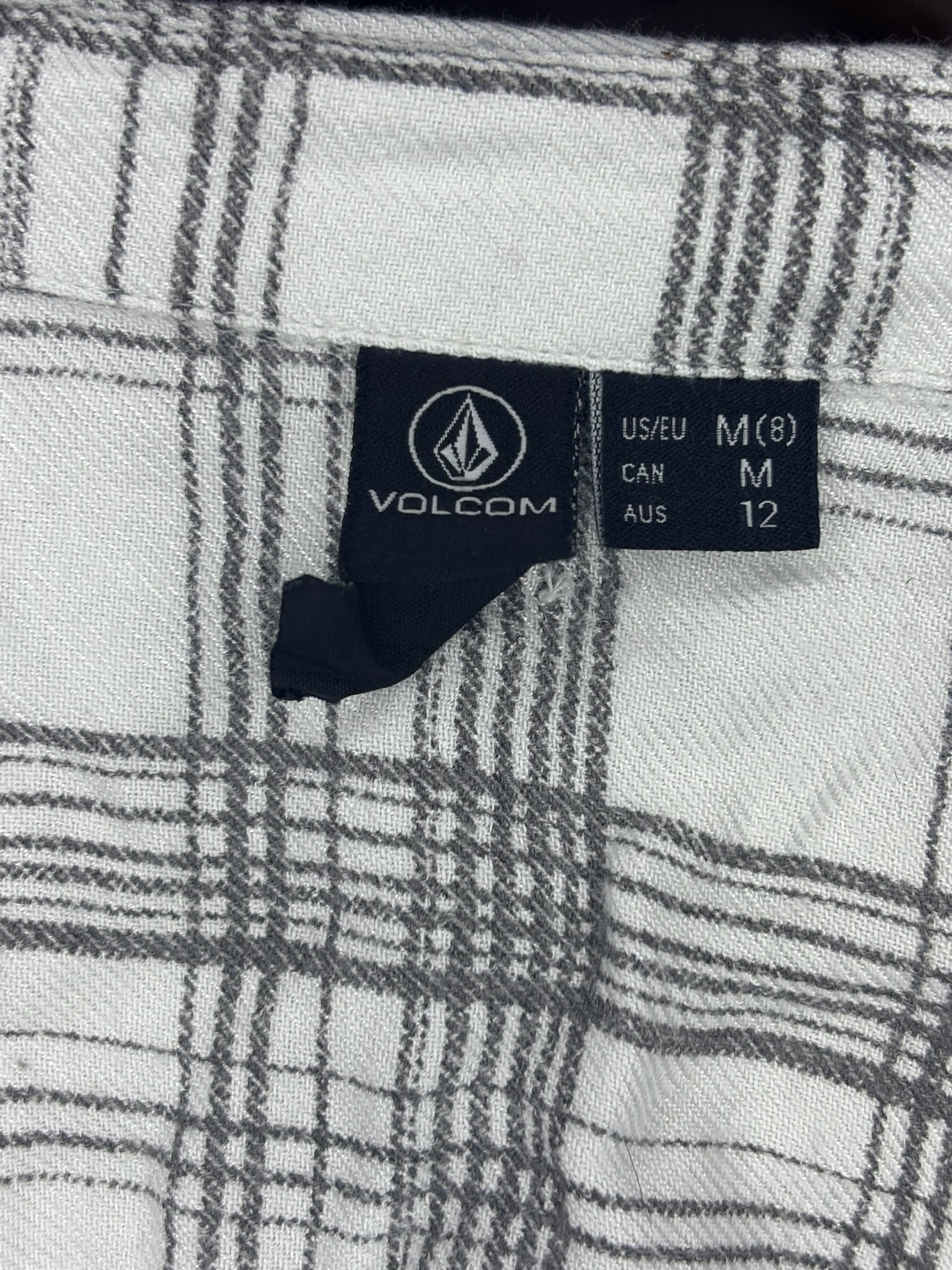 Volcom -  Cropped Plaid Button-Up