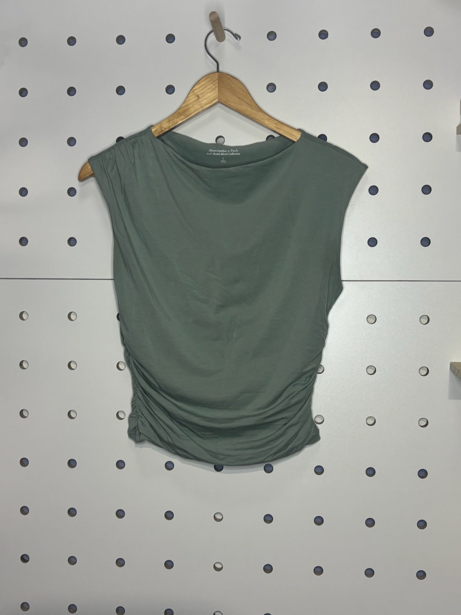 Abercrombie & Fitch - A&F Modal Blend Collection Sleeveless Pale Green Shirt