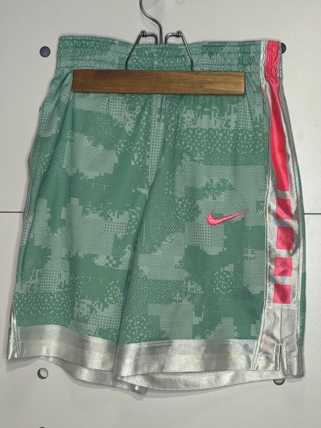 Nike - Dri-Fit Watermelon Colored Basketball Shorts