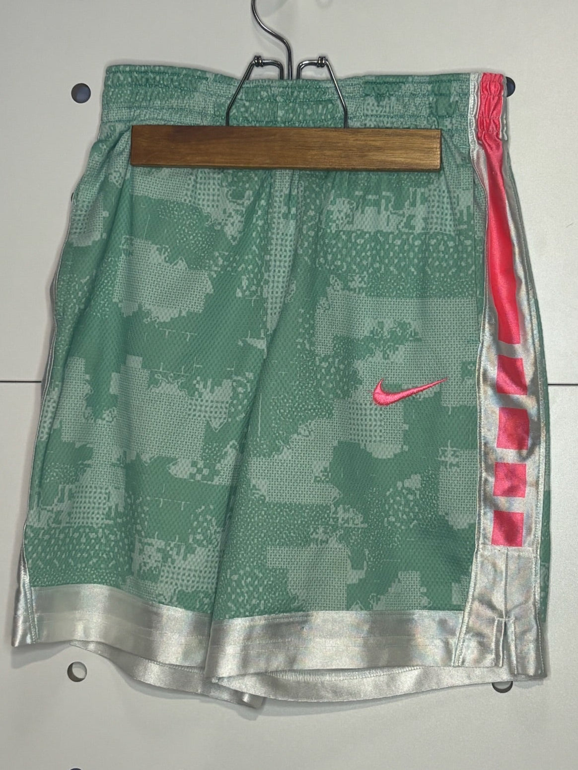 Nike - Dri-Fit Watermelon Colored Basketball Shorts