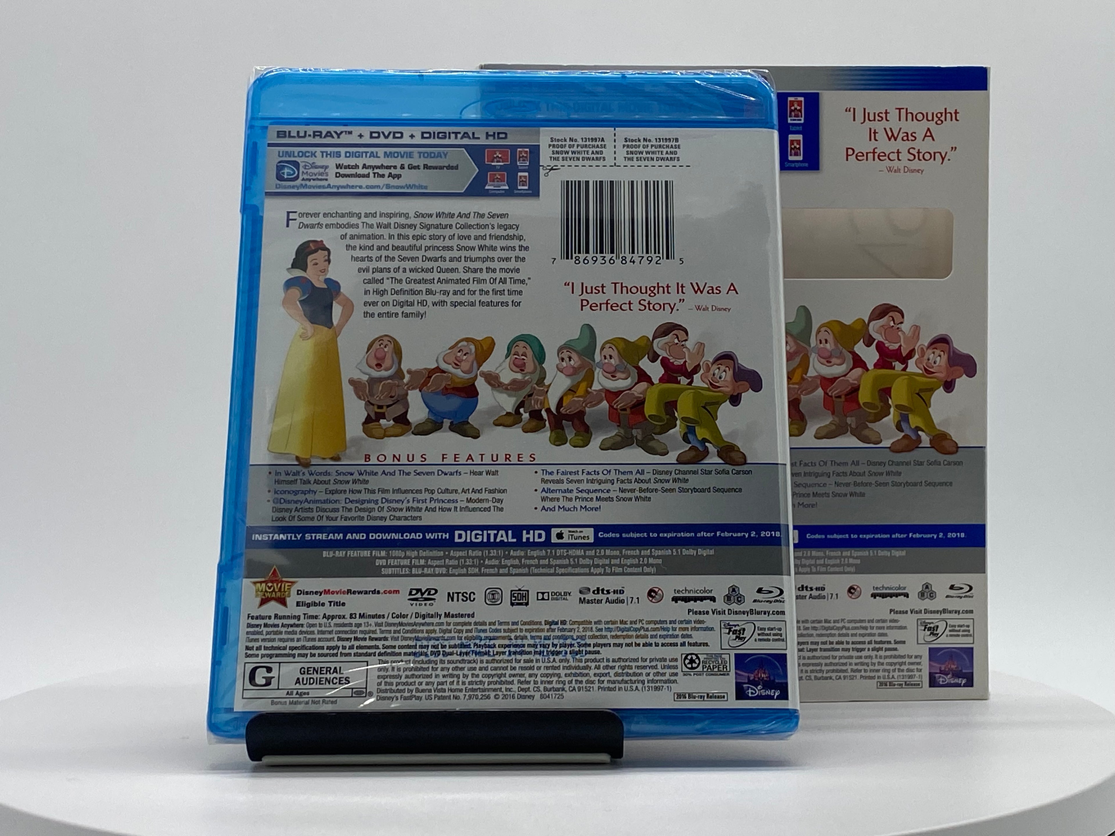 Disney's Snow White and The Seven Dwarfs  Blu-Ray/DVD/Digital Combo Pack