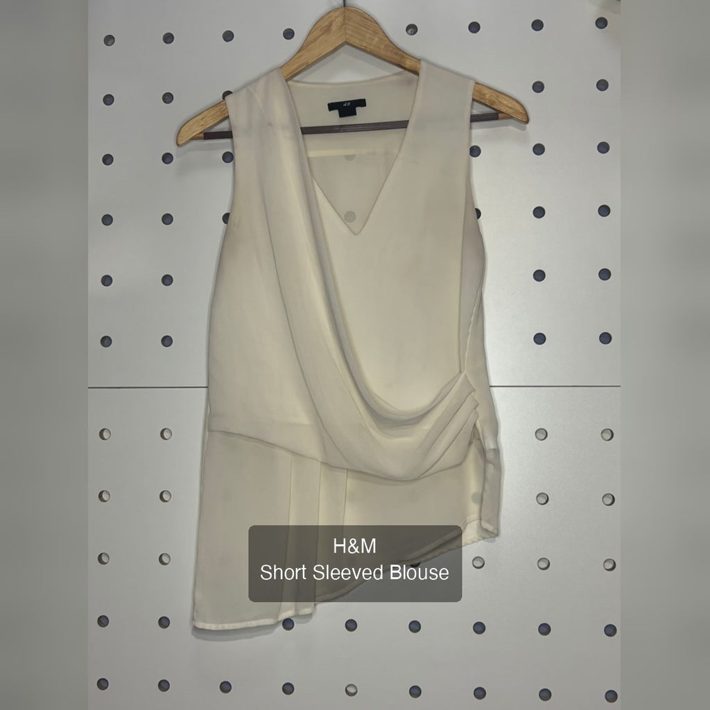 H&M - Short Sleeved Blouse