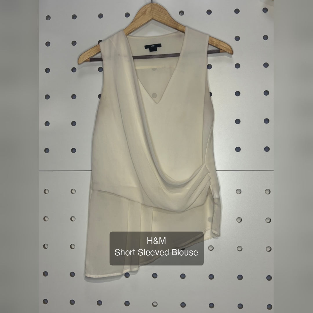 H&M - Short Sleeved Blouse